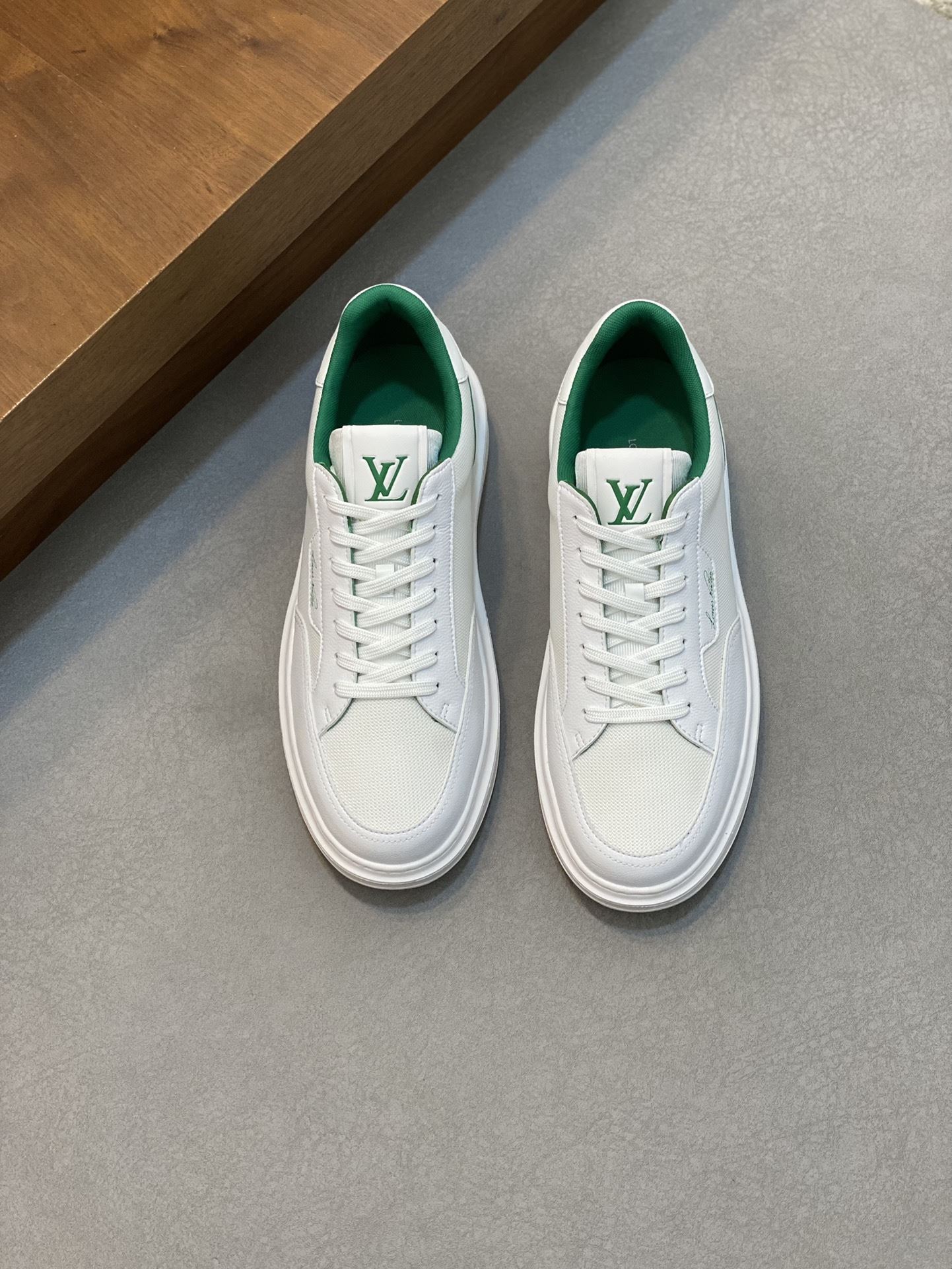 Louis Vuitton Low Shoes